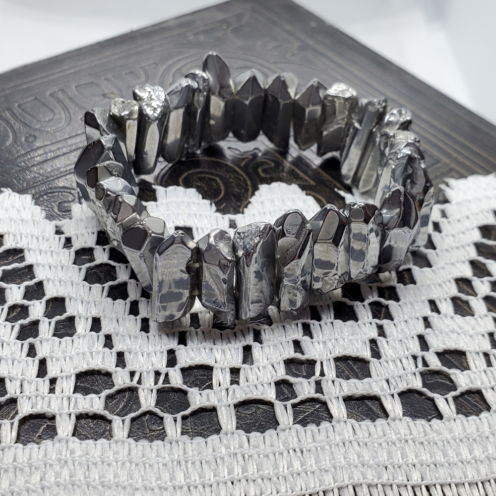 Titanium crystal stretch bracelet.